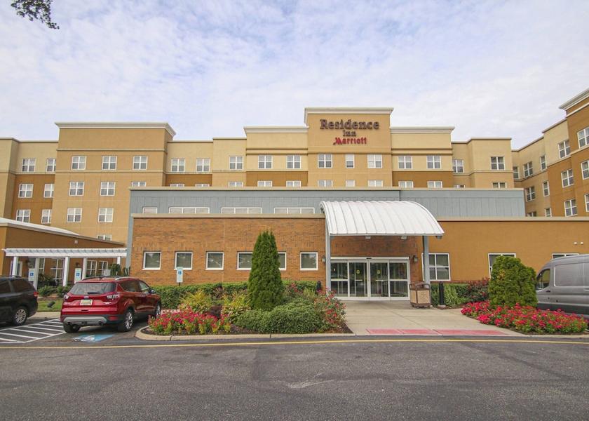 Virginia Newport News Exterior Detail