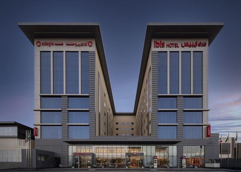  Jeddah Exterior Detail