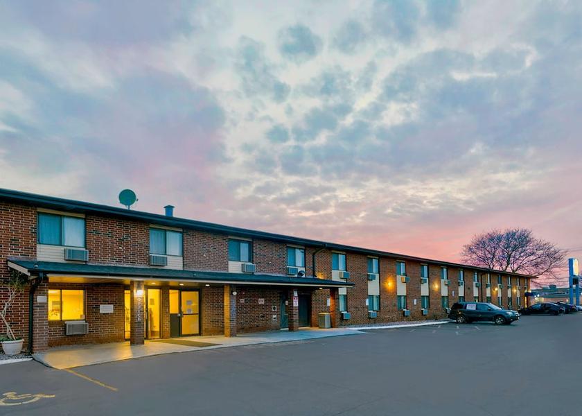 Wisconsin Oak Creek Exterior