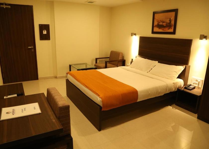 Karnataka Hubli Deluxe Queen Room