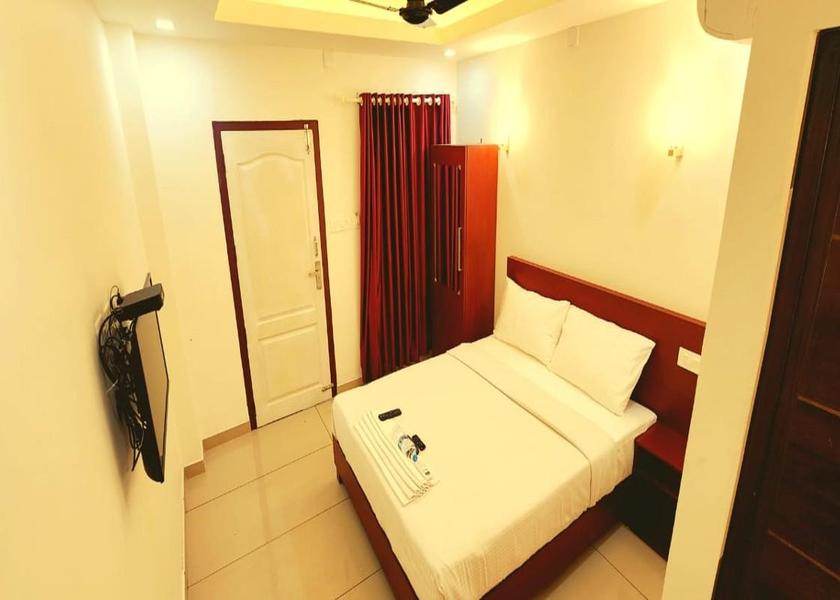 Kerala Perintalmanna Deluxe A C Room