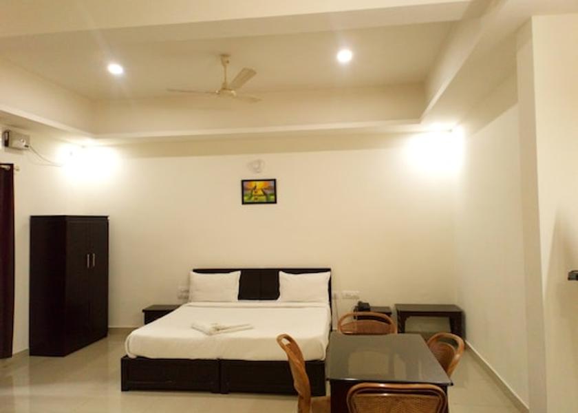 Kerala Perinthalmanna Deluxe Double Room Non AC