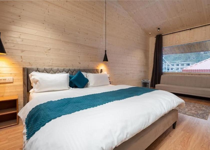 Uttarakhand Yamunotri Room