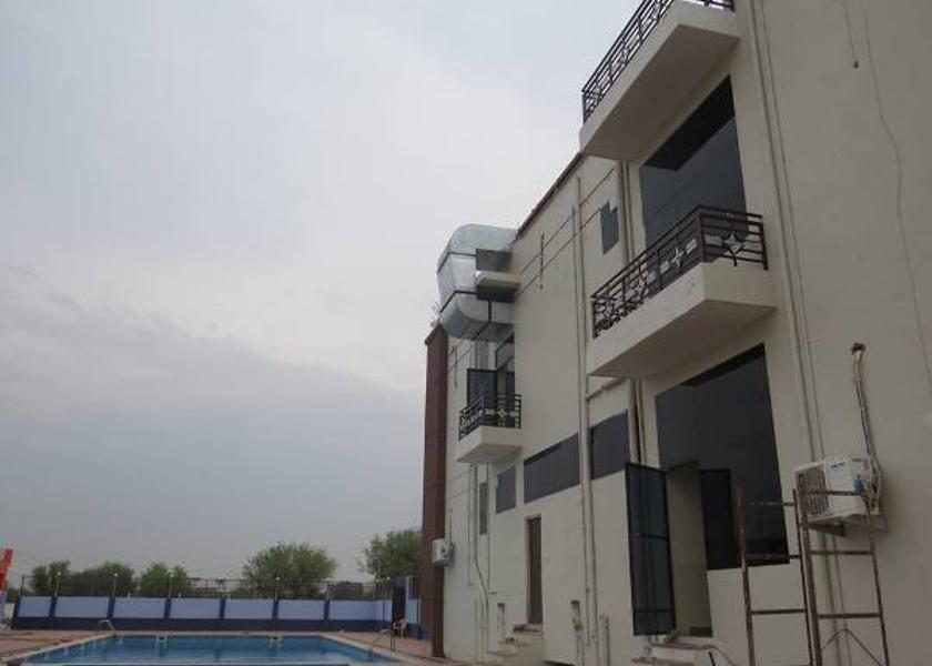 Rajasthan Pilani sideview
