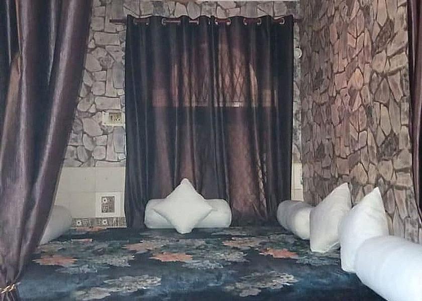 Uttar Pradesh Noida Room