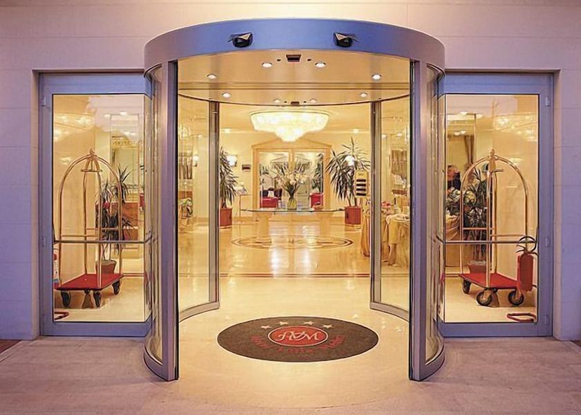 Abruzzo Rocca San Giovanni Entrance