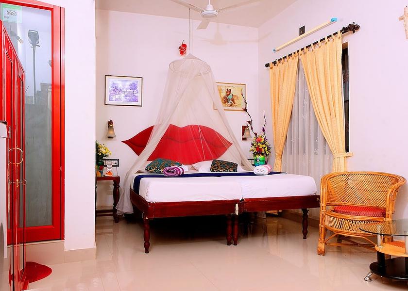 Kerala Kochi deluxe double ac room with balcony ( having twin beds)