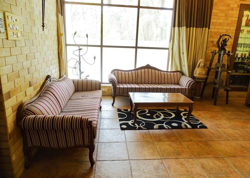 Maharashtra Karjat Lobby