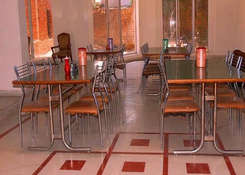 Himachal Pradesh Chintpurni restaurant