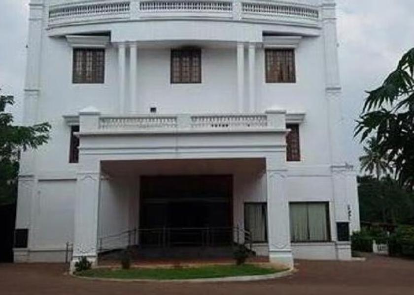 Kerala Chalakudy Hotel Exterior