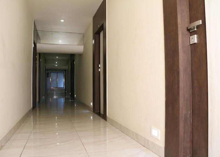 Maharashtra Thane Lobby