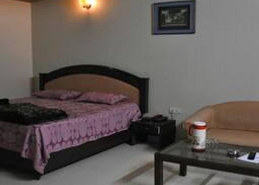 Uttar Pradesh Shahjahanpur Aircooled Beded Room
