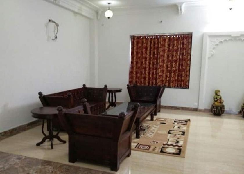 Rajasthan Bandikui Living Area