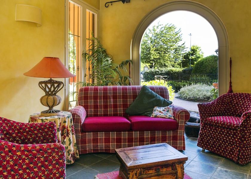 Piedmont Pecetto Torinese Interior Entrance