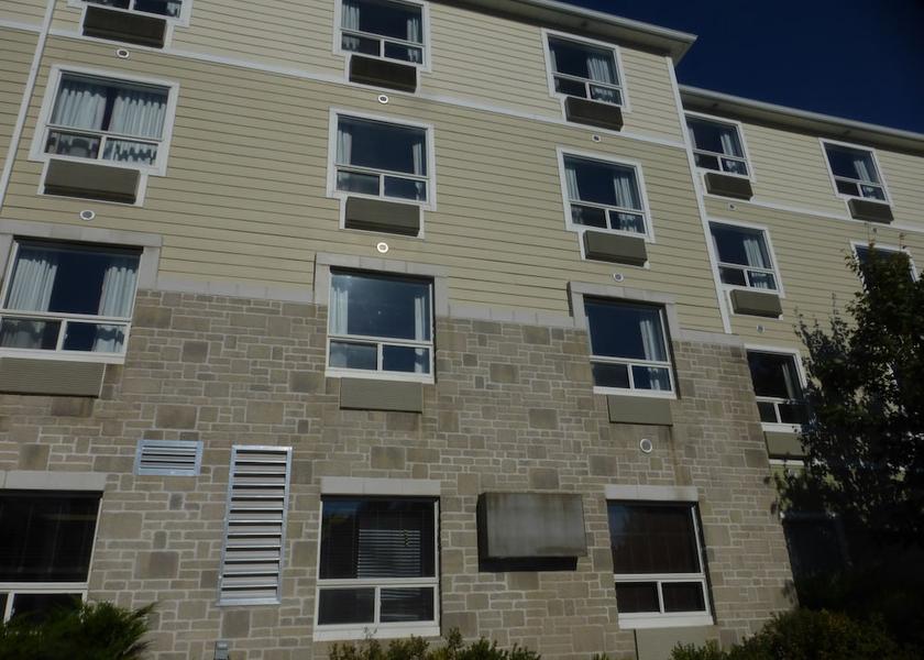 Ontario Peterborough Facade