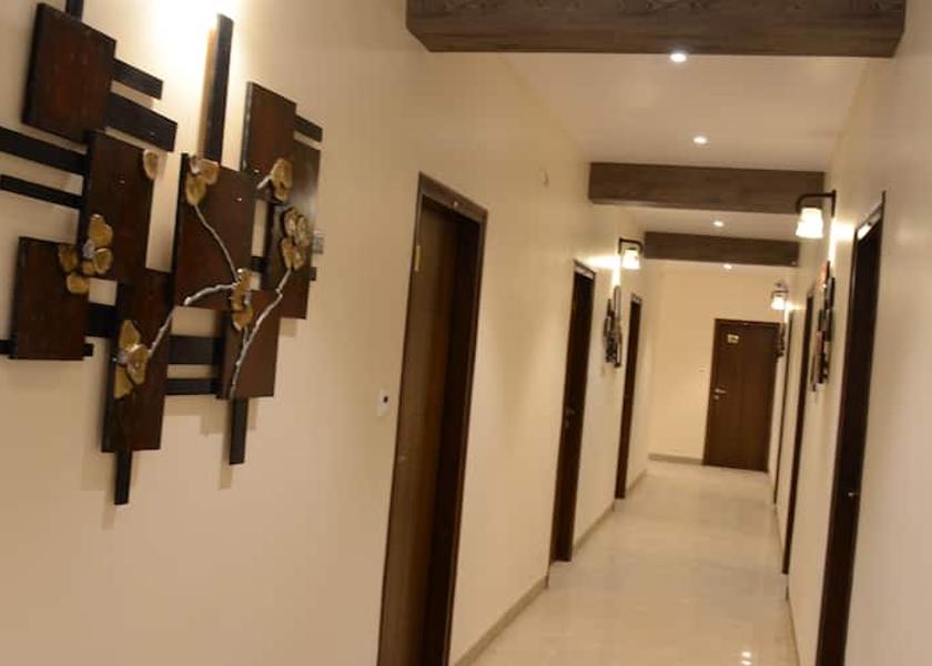 Madhya Pradesh Narsinghpur Lobby