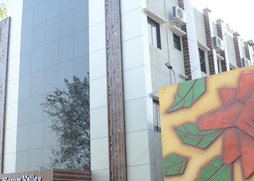 Madhya Pradesh Narsinghpur Facade