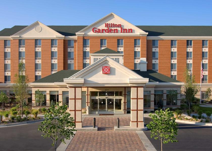 Utah Sandy Exterior Detail