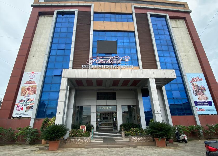 Maharashtra Kalyan Hotel Exterior