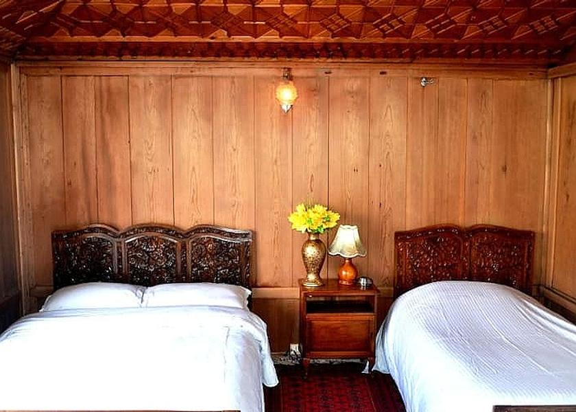 Jammu and Kashmir Srinagar Bedroom