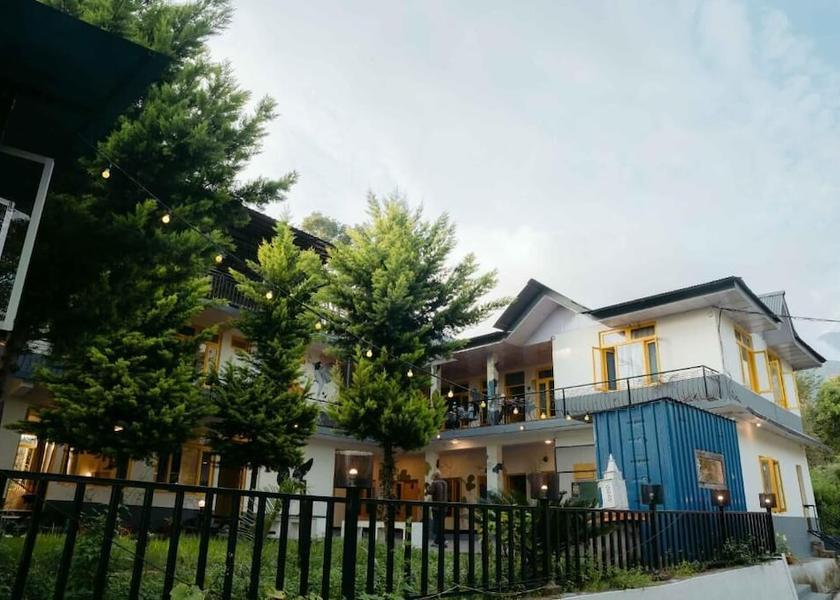 Himachal Pradesh Bir Front of property