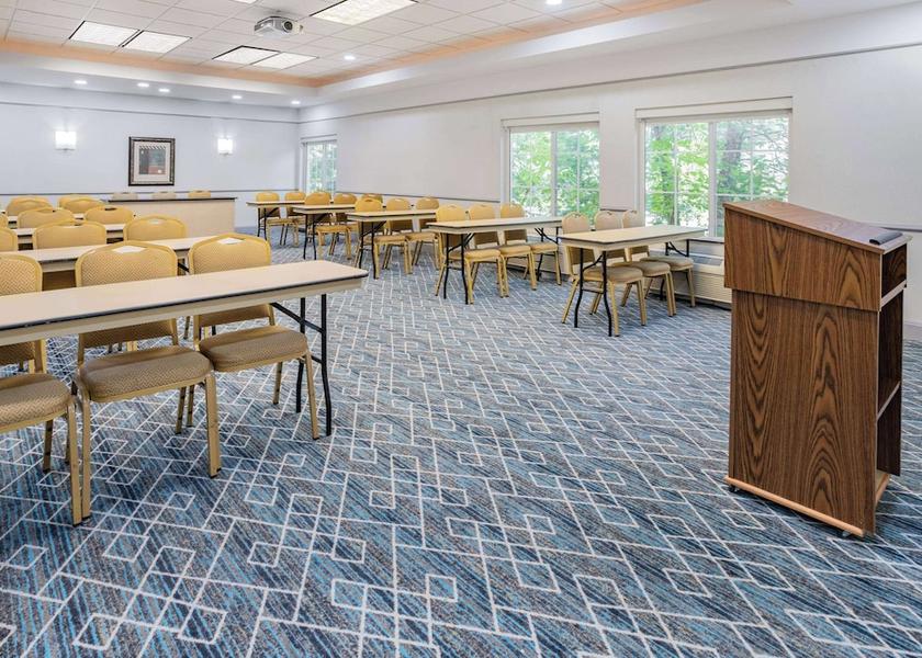 Virginia Norfolk Meeting Room