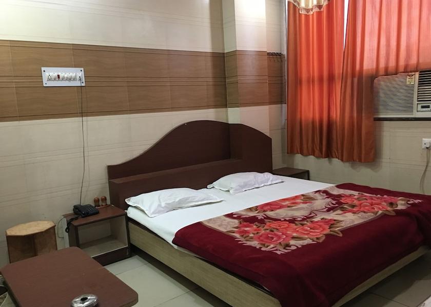 Uttar Pradesh Lalitpur Room
