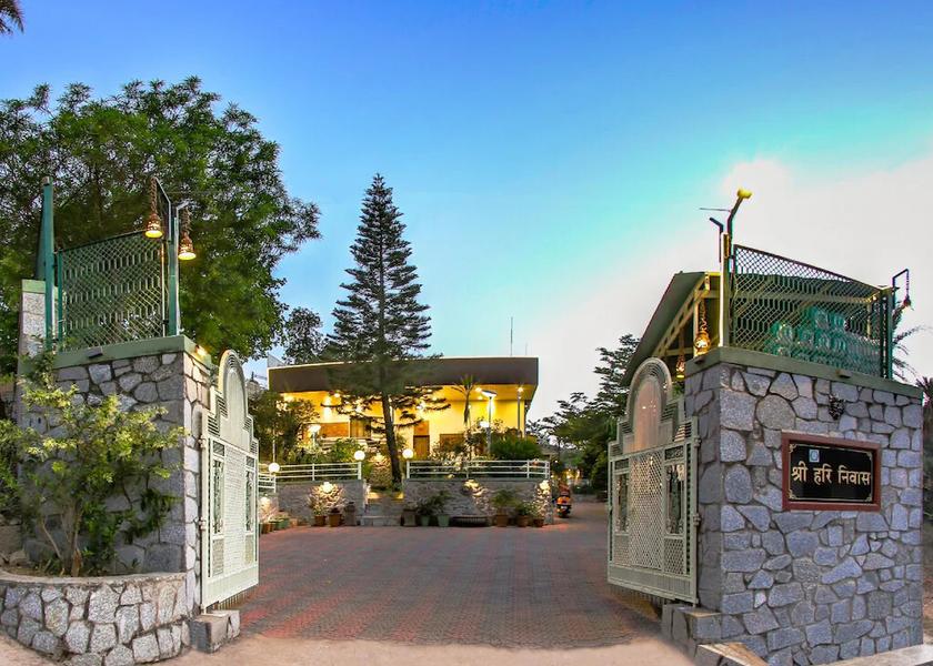 Rajasthan Mount Abu Hotel Exterior