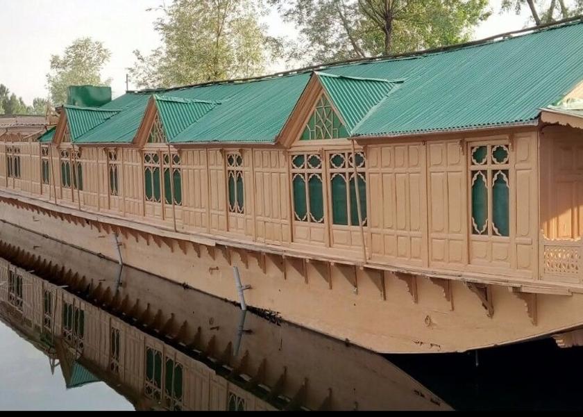 Jammu and Kashmir Srinagar Hotel View