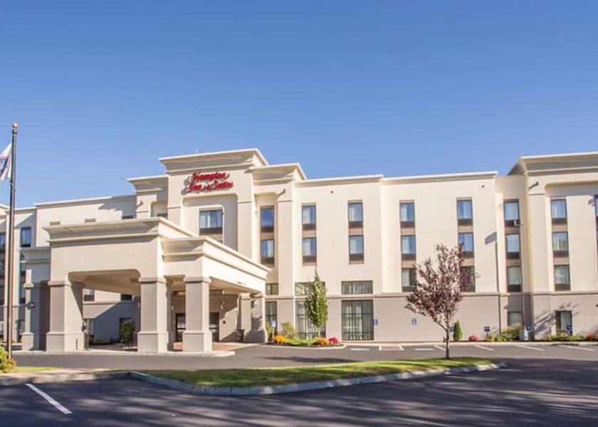 New Hampshire Tilton Exterior Detail