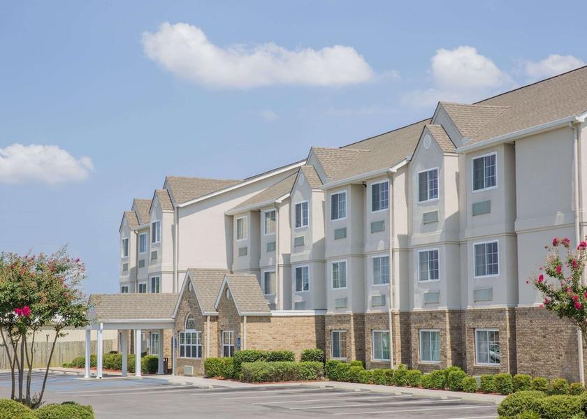 Alabama Albertville Exterior Detail