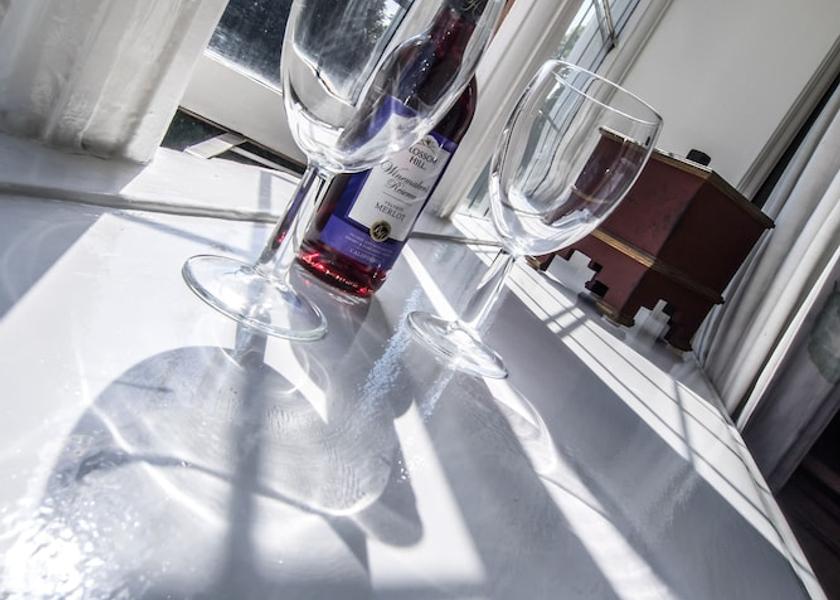 England Sheringham Minibar