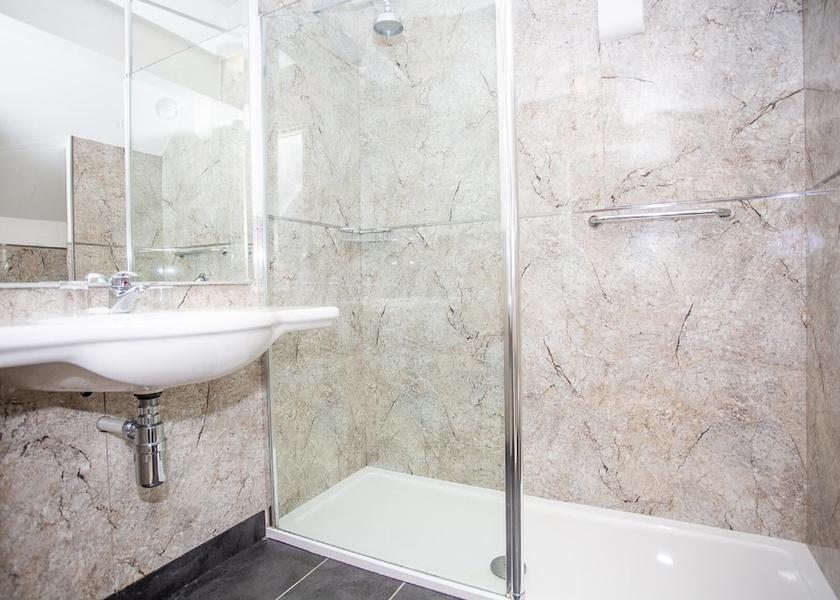England Sheringham Bathroom