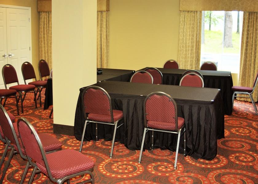 Florida De Funiak Springs Meeting Room
