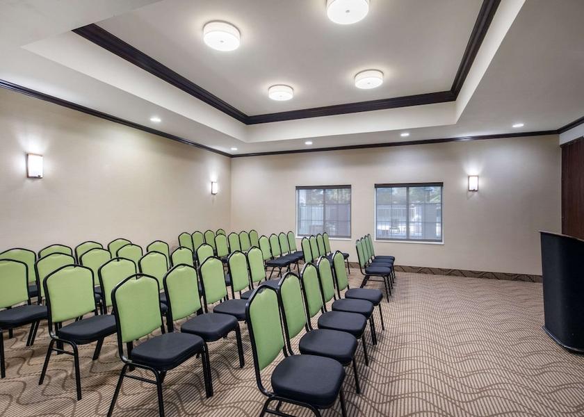 Texas Cedar Hill Meeting Room