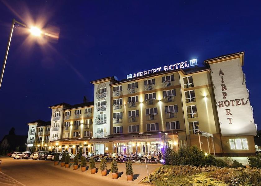  Vecses Primary image