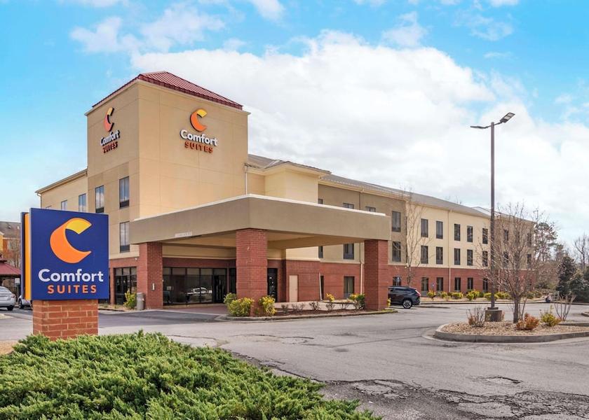 Georgia Macon Exterior Detail