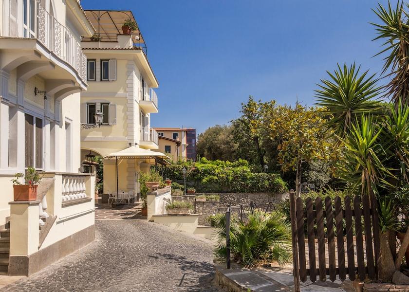 Lazio Castel Gandolfo Terrace