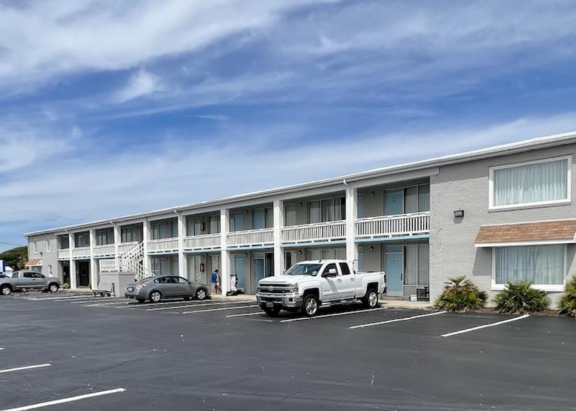 North Carolina Emerald Isle Facade