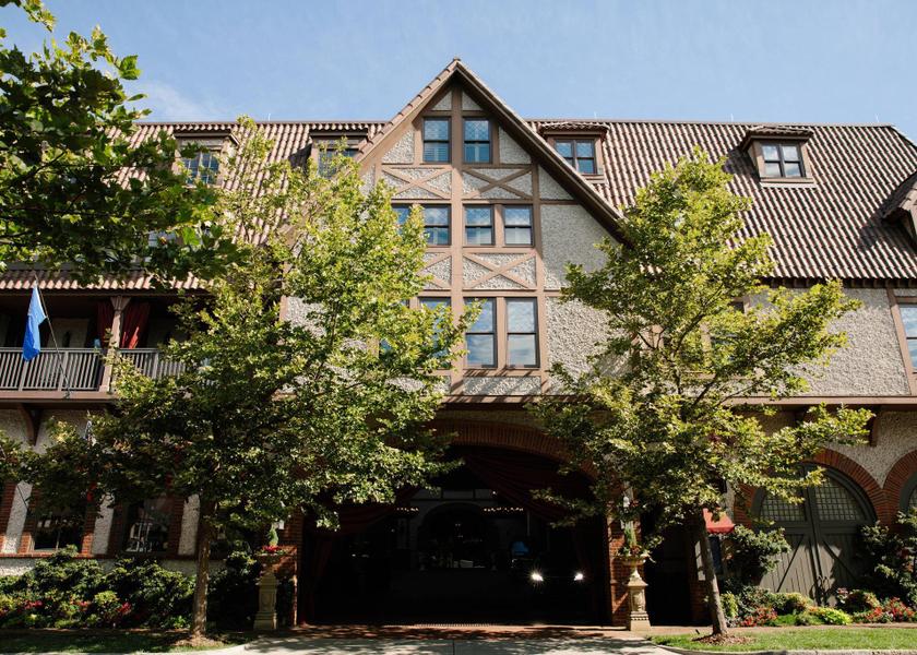 North Carolina Asheville Hotel Exterior