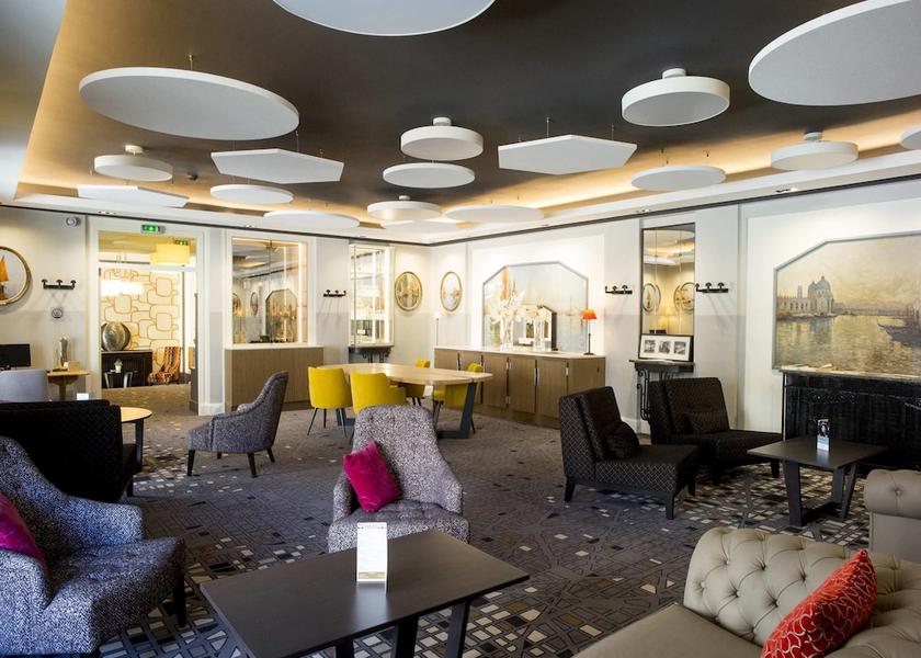 Occitanie Rodez Bar (on property)
