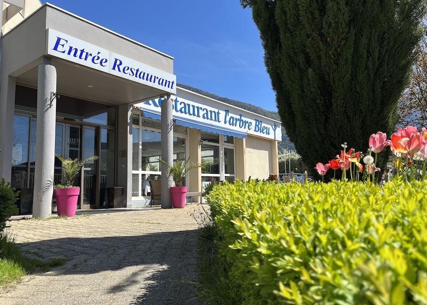 Auvergne-Rhone-Alpes Fontanil-Cornillon Exterior Detail