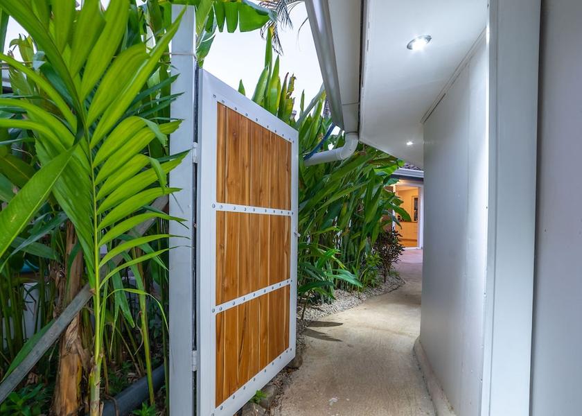 Guanacaste Tamarindo Interior Entrance