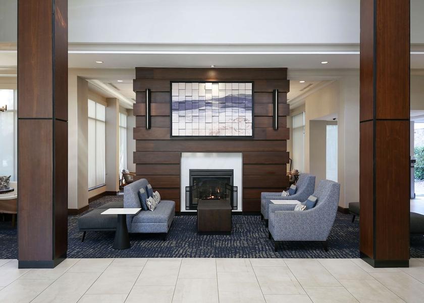 New York Plainview Lobby