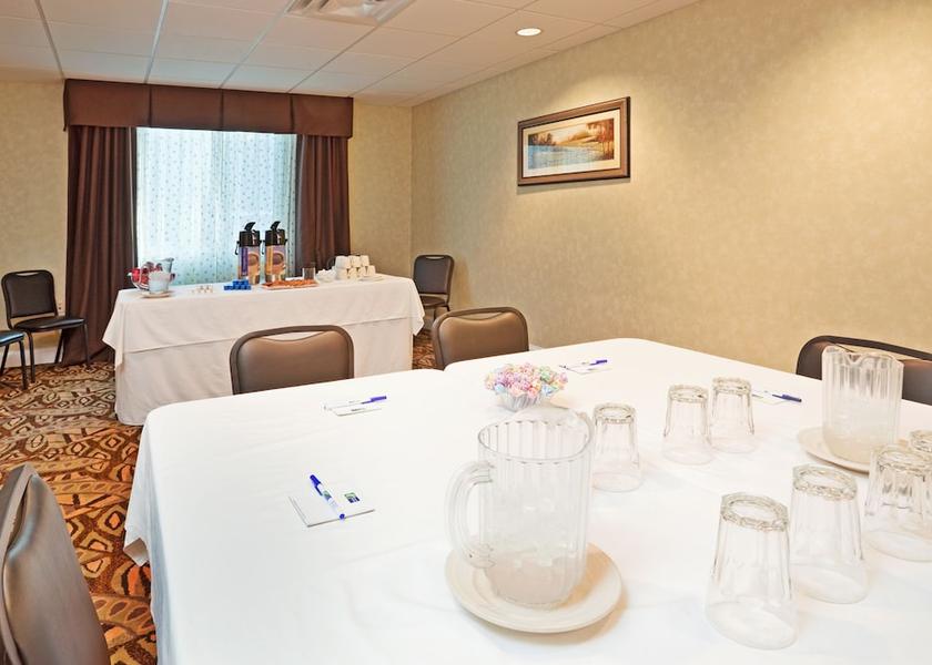 North Carolina Southern Pines Meeting Room