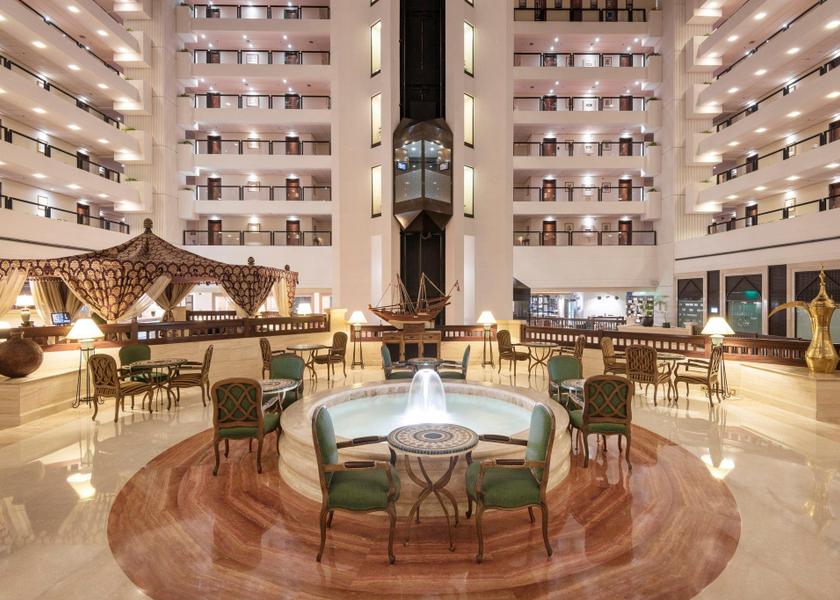  Muscat interior view