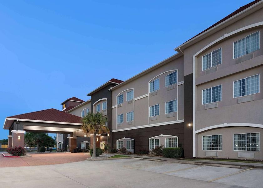 Texas Deer Park Exterior Detail