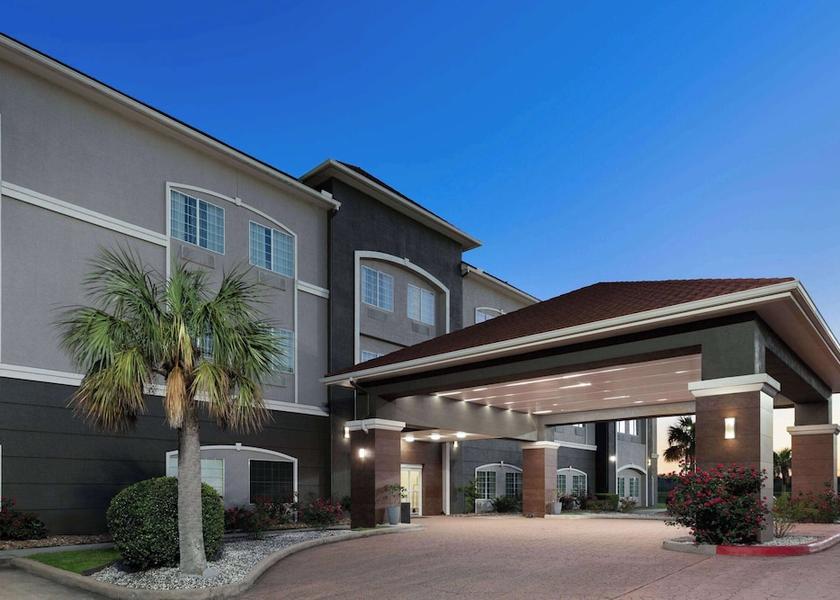 Texas Deer Park Exterior Detail