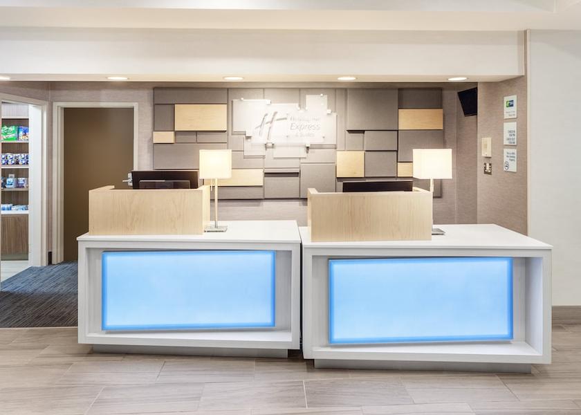 New Hampshire Tilton Bar