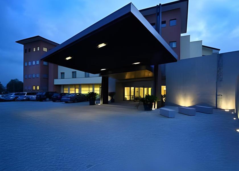 Lombardy Lomazzo Hotel Exterior